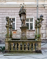 Autor	Jacek Halicki; Wikimedia Commons; Creative Commons Uznanie autorstwa – Na tych samych warunkach 3.0 Polska.
