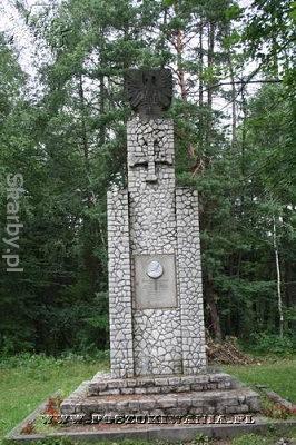 Pomnik Francesco Nullo w Krzykawce
